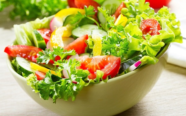 Cách làm salad giảm cân với rau củ