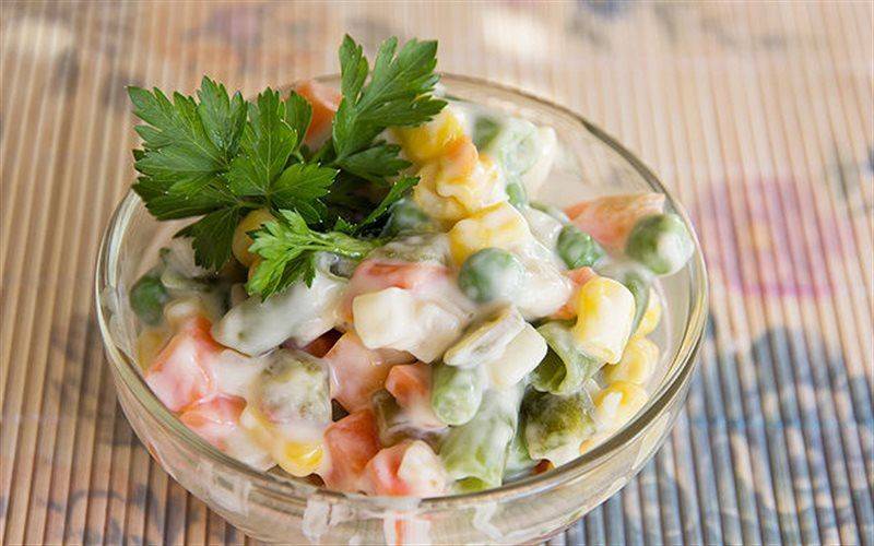 Cách làm salad giảm cân với xốt mayonnaise