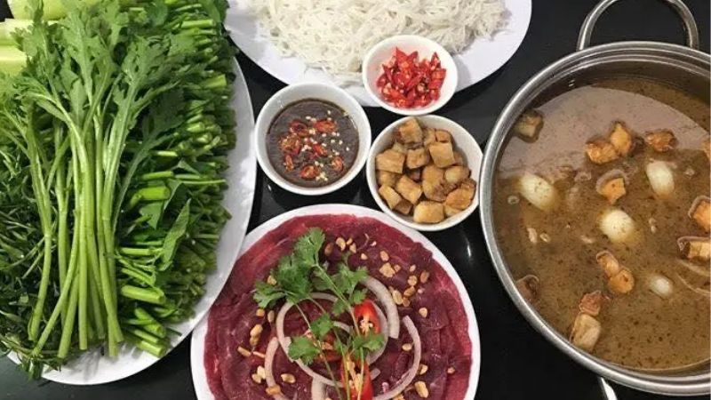 Lẩu bò mắm ruốc