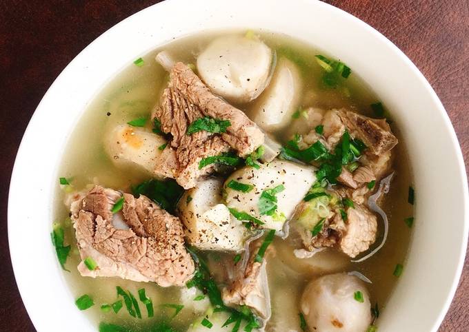 Canh sườn bò khoai sọ