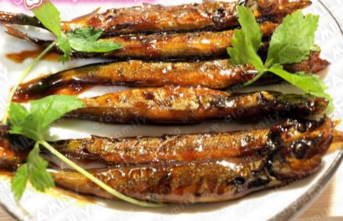 Cá trứng kho mặn ngọt