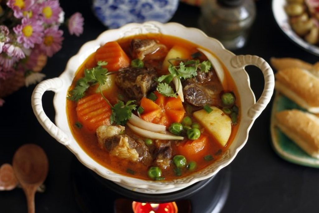 Gà góc tư nấu Largu